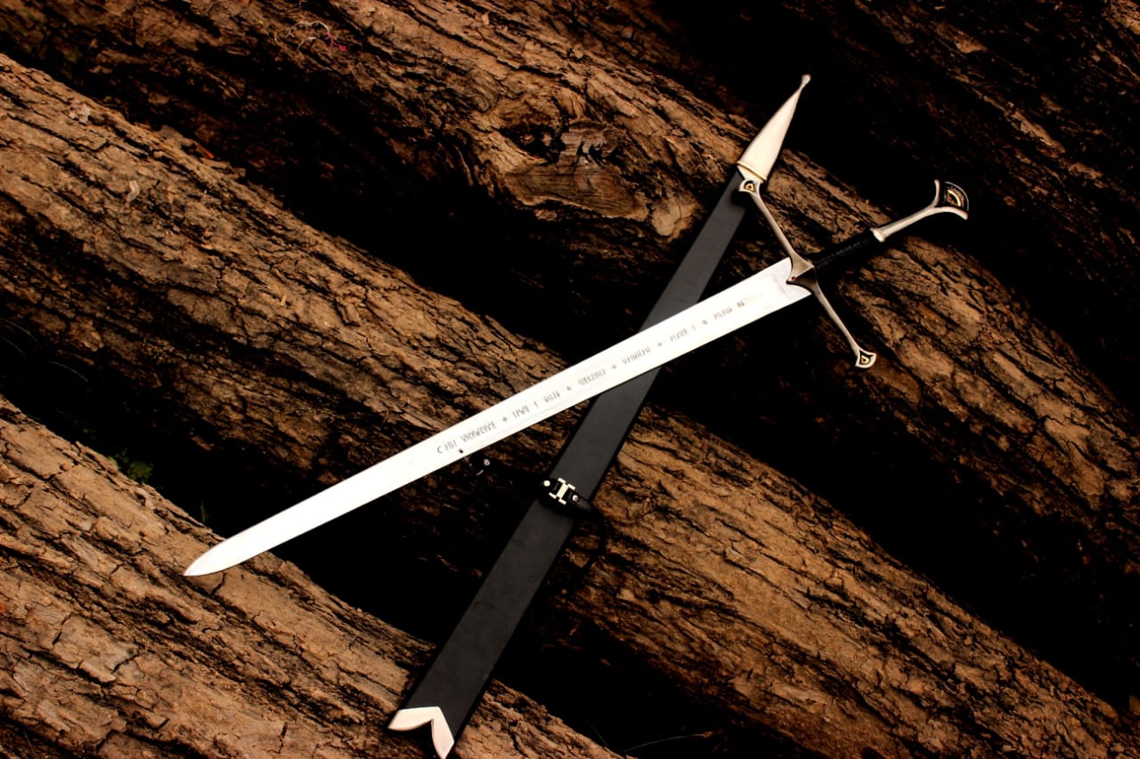 ⚔️ Narsil Sword of King Aragorn (Strider) Replica – 40” Stainless Steel Sword with Scabbard &amp; Wall Mount