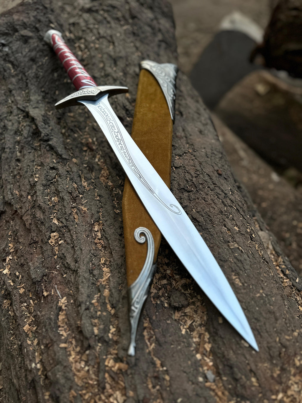 ⚔️ Short Steel Sting Sword – Frodo’s Replica | 22” LOTR Fantasy Sword with Scabbard &amp; Wall Mount
